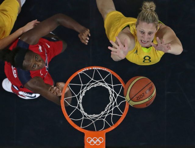 «Πελάτισσες» των ΗΠΑ οι Αυστραλές, ιστορική πρόκριση για τη Γαλλία